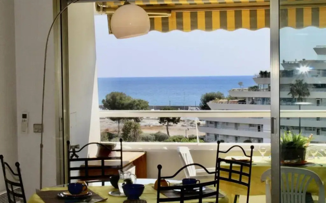 Appartement Villeneuve-Loubet, 2 pièces, 4 personnes - FR-1-252A-33
