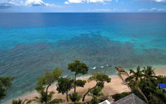 Waterside Apartment 101 by Island Villas