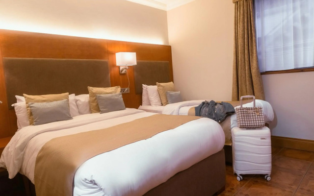 The Uppercross House Hotel