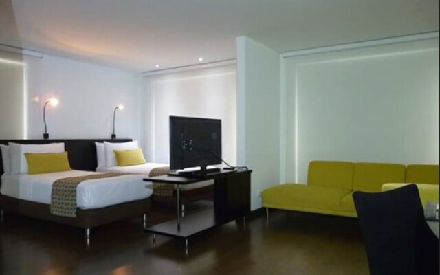Richmond Suites Hotel