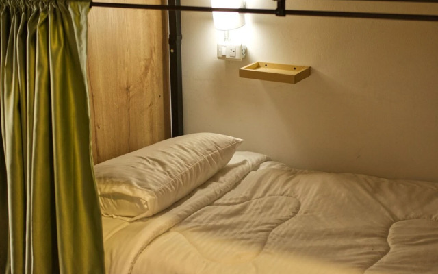 Closer Hostel