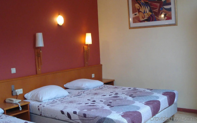 Albert Hotel
