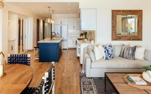 Oceanfront 3bd Penthouse Residence