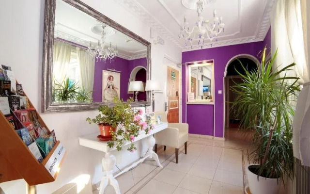 Hostal Adriano