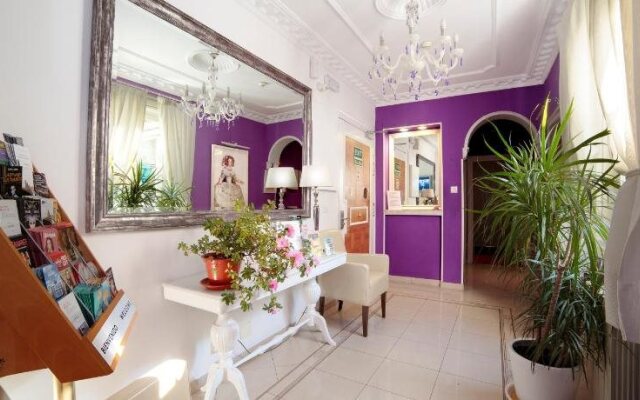 Hostal Adriano