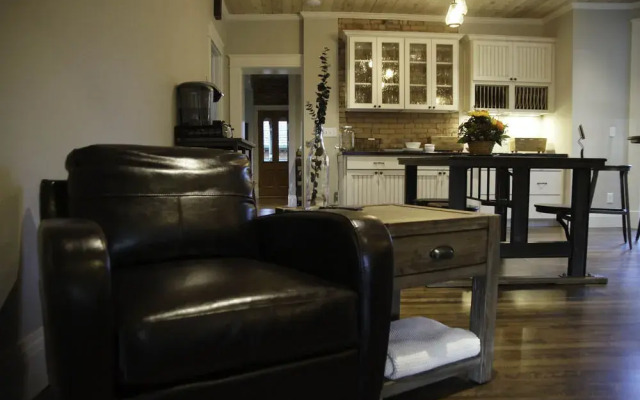 The Lindley House