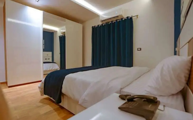 Travelholic Residence New Cairo