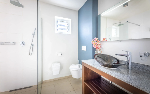 Coral Estate Luxury Resort
