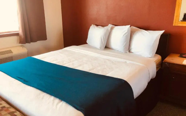 Lakeshore Inn Water Front