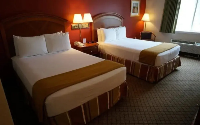 Riverside Hotel