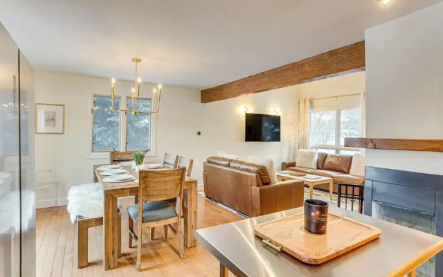 Golf Course & Mtn Views: Avon Townhome!