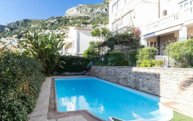 Villa Rocky - Luxury 3BR Apt in Liberty Villa.Pool,Garden,WiFi