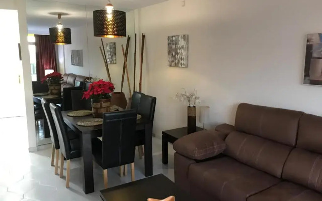 Parque Miraflores Nr. 218. Tennis & South-west seawiew