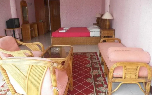 Cha-Am Royal Beach Hotel