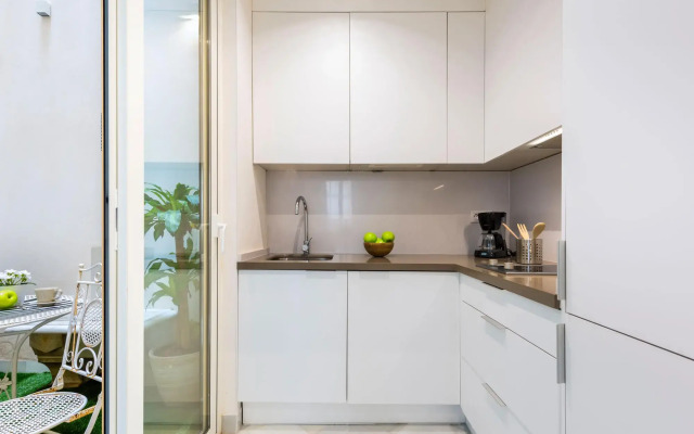 Apartment With 2 Bedrooms, Great Location, Galera I
