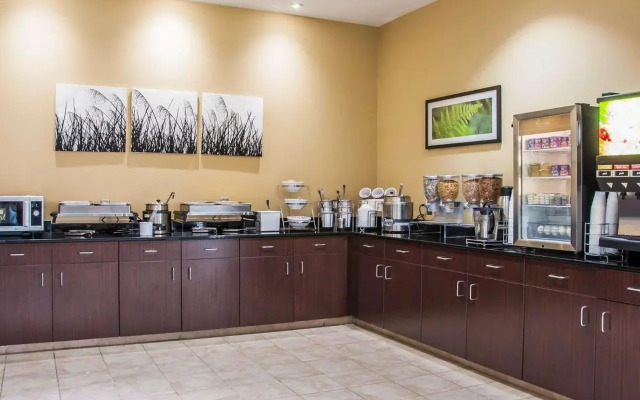 Sleep Inn & Suites Bismarck I-94