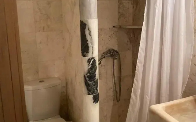 Guesthouse Kamara III