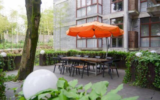 Zhujiuju Hostel