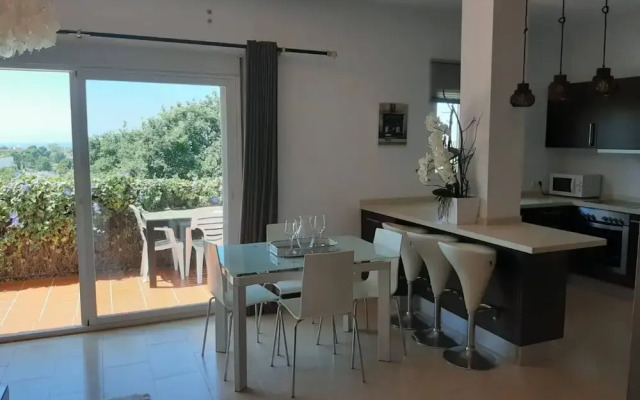 New Luxery Villa With Big Pool