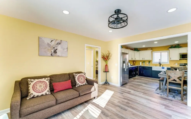 Walk Downtown: Charming Rome Abode w/ Yard!