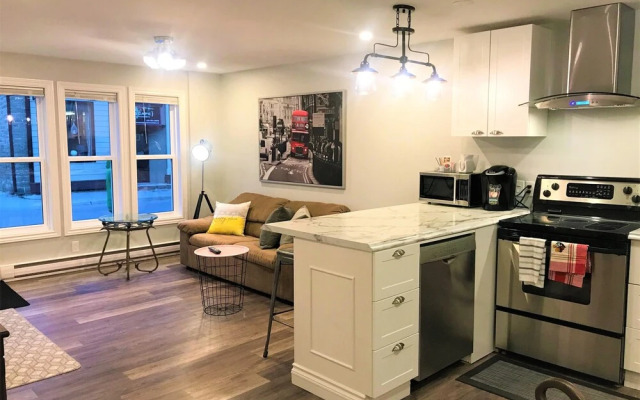Esther's Place-Carleton Place Downtn Apt
