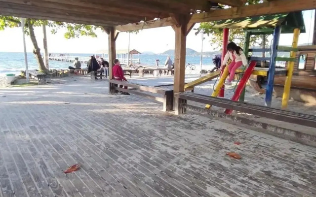 Apê a 150m da praia de Canasvieiras