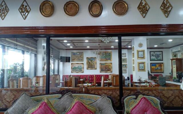CLN Boutique Hotel