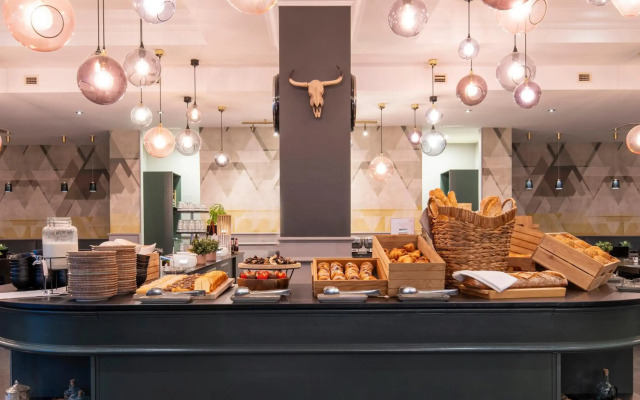 Crowne Plaza Antwerp by IHG