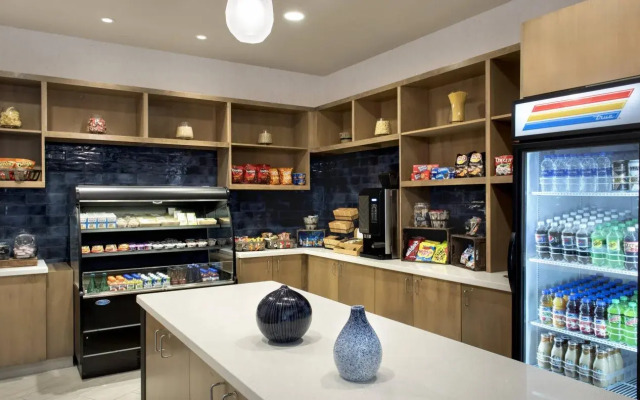 Delta Hotels by Marriott Utica