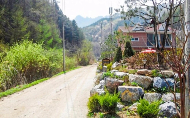 Wonju Gamaksan Hwangtobang Pension
