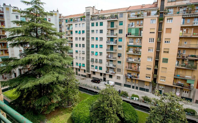 Lorenteggio Studio Apt
