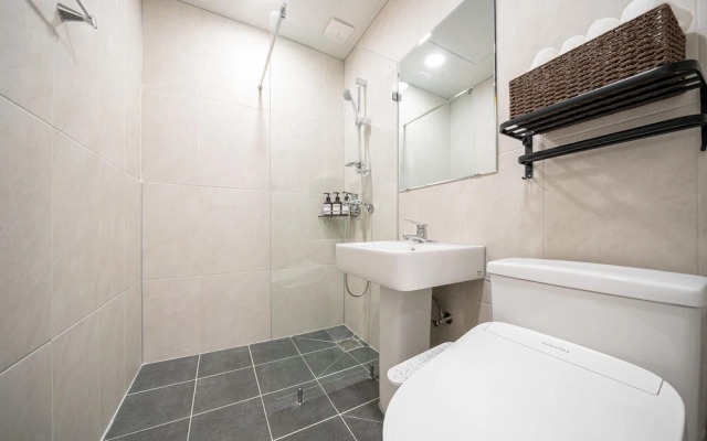 Buan Chaeseokgang Beach Hotel