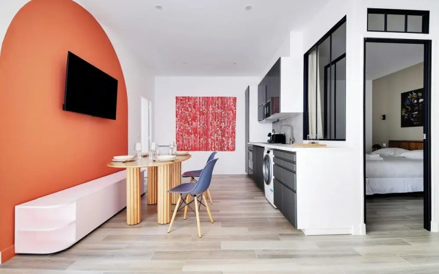 Charming Aptt With Patio - 2bd/4p - Monceau Park