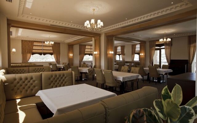 Shirvan Hotel & SPA