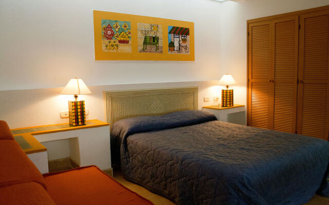 Hotel Guadaira Resort