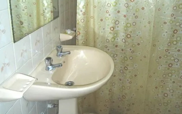 Zen Rooms Main Street Negombo