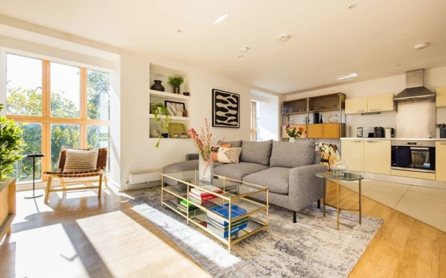 The London Loft - Glamorous 2bdr Flat With Parking