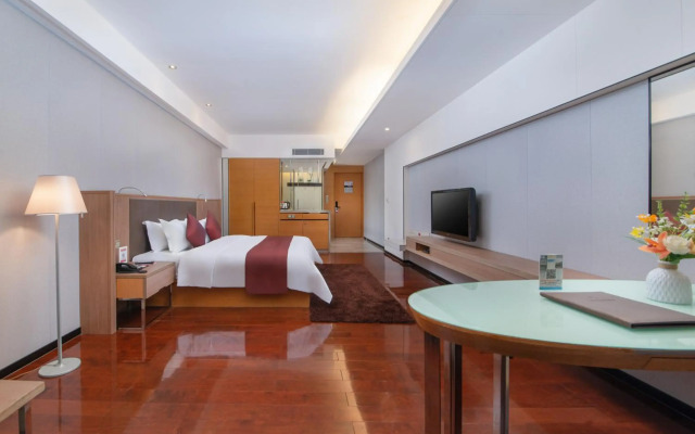Ramada Plaza Shenzhen North