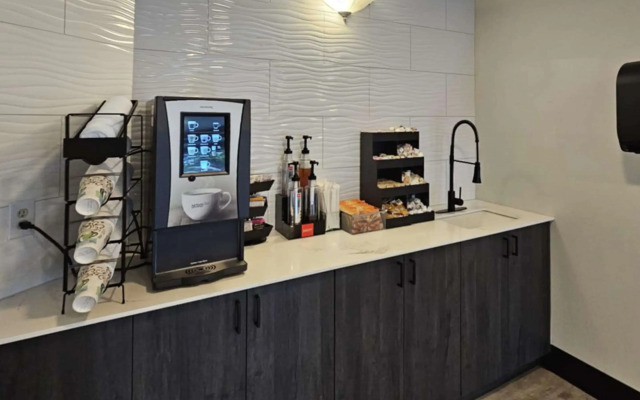 Edgewater Inn and Suites, Ascend Hotel Collection