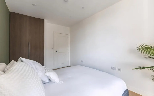 Stylish Hackney Wick Apartment With Terrace