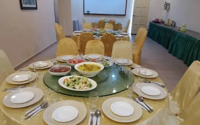 Desa Inn Hotel