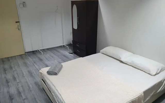 OYO Home 90402 Lumut Guest House