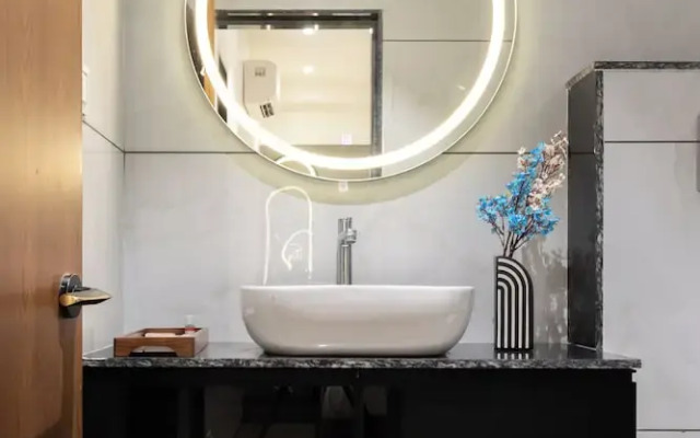 The Zuree Hotel