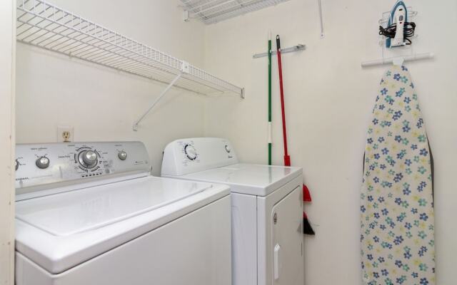 Edgewater Tower by Vtrips