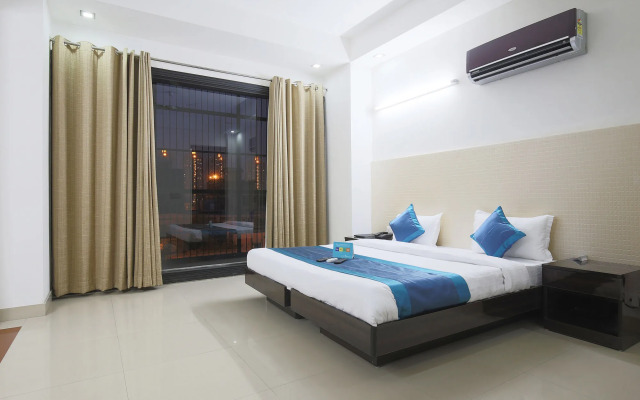 FabHotel Exotica Noida Expressway