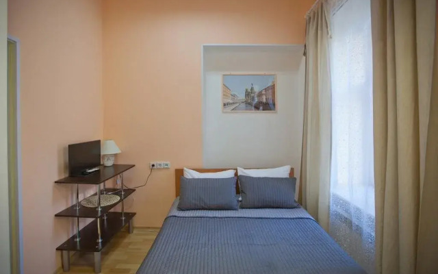 Guest House at Fontanka River Embankment 85