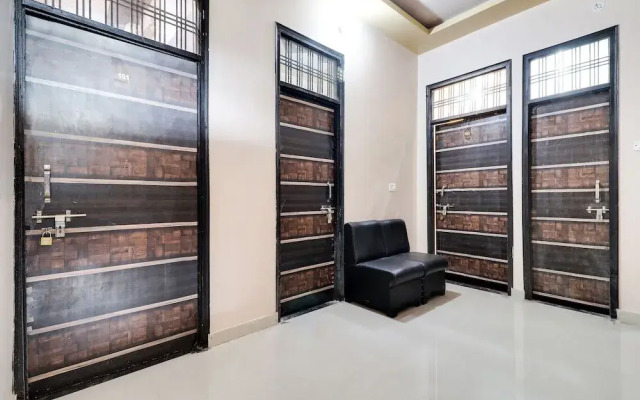 Oyo 29246 Surabhi Inn