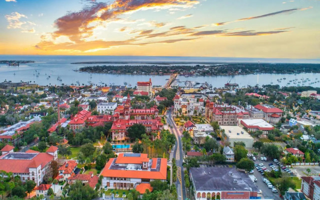 Windjammer Apartment 412