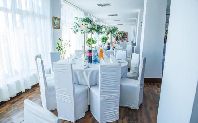 Hotel Horezu