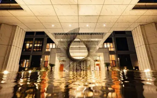 Fenghuang Grand Hotel